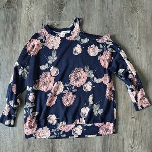 Peach Love Brand Boutique Sweater, Small, Blue